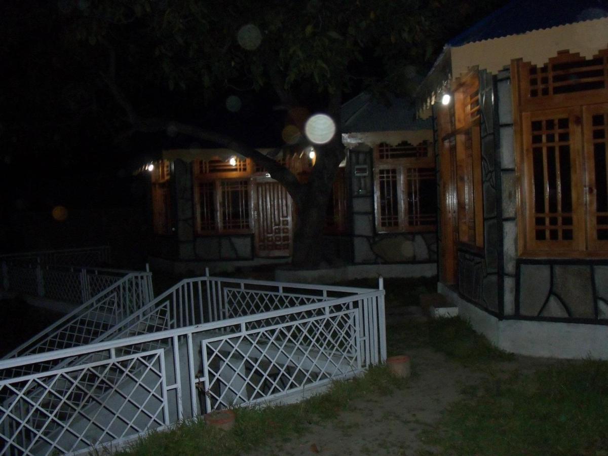 Manila Huts Ξενοδοχείο Naran Εξωτερικό φωτογραφία